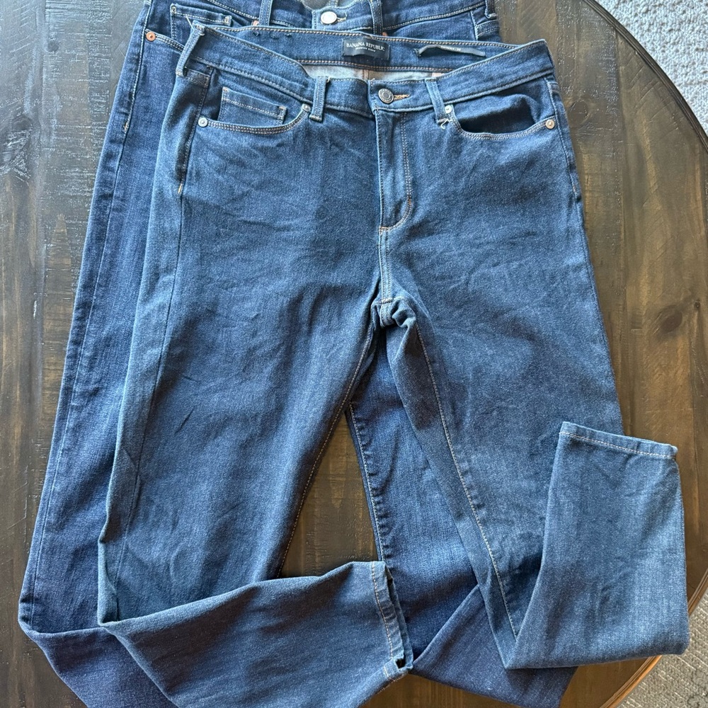 BANANA REPUBLIC High Rise Skinny Jeans (Size 29/8, only)